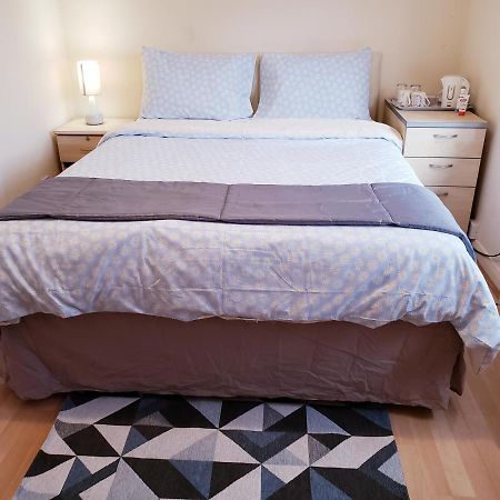 Ensuite Room Near Canal Southall Exterior photo